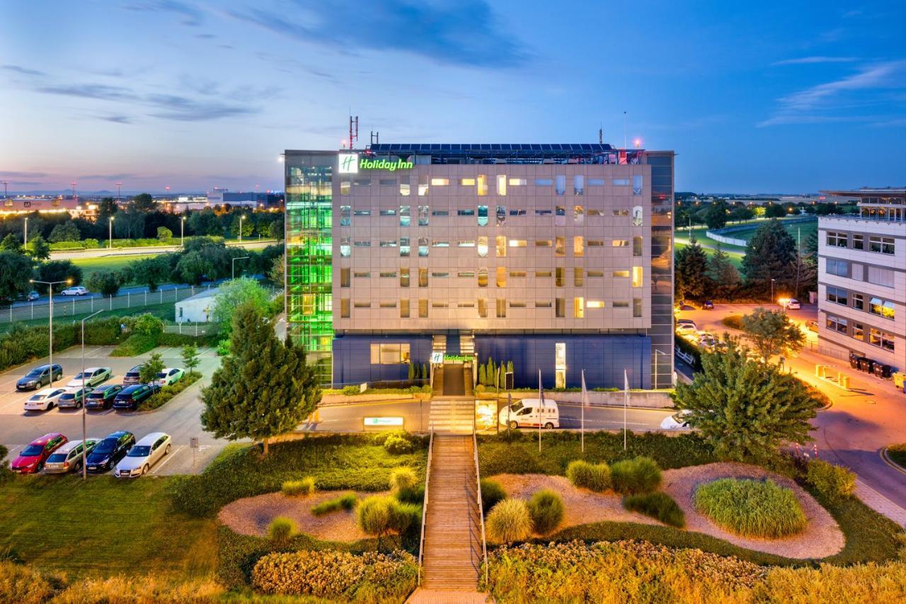 Airport By Ihg Hotell 4*