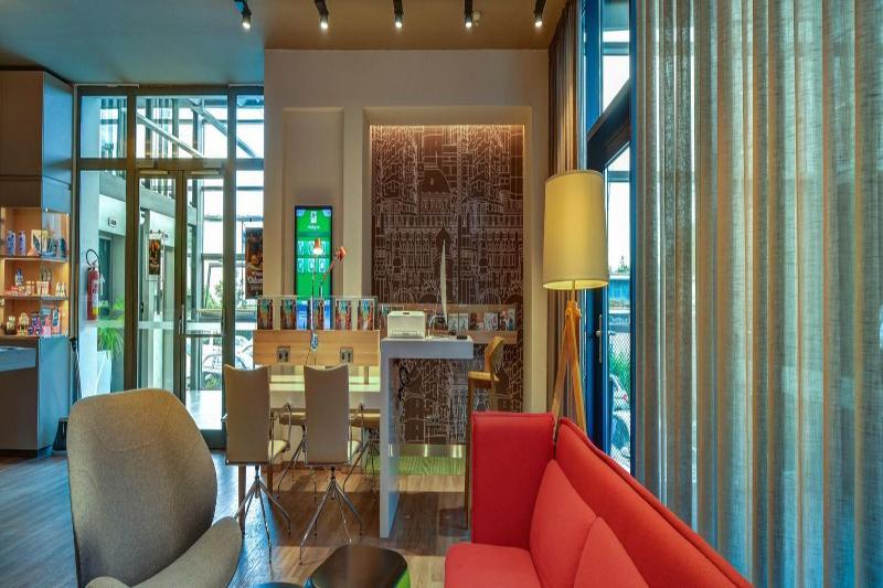Airport By Ihg Hotell Prag