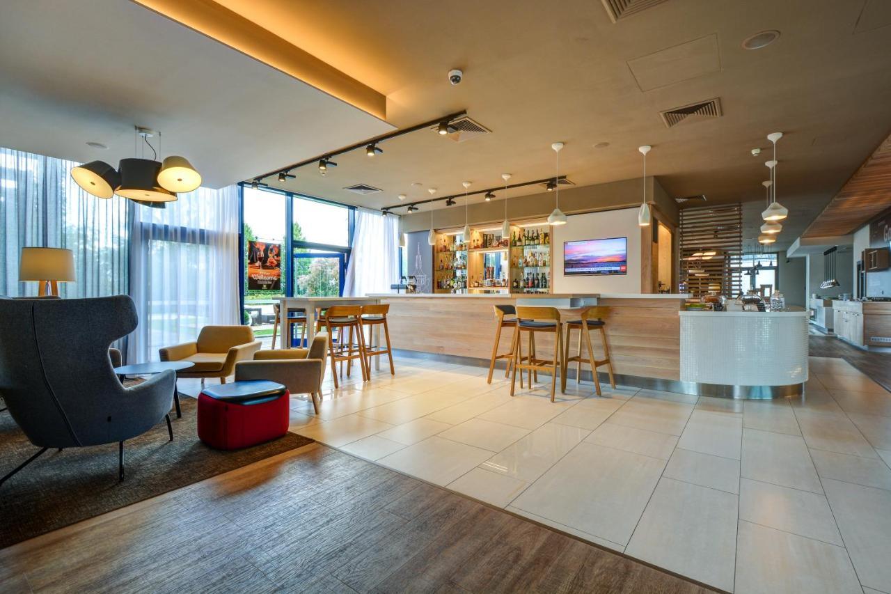 Hotell Airport By Ihg Prag